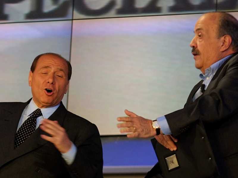 Una puntata del Costanzo Show, speciale elezioni del 2001 (foto LaPresse)