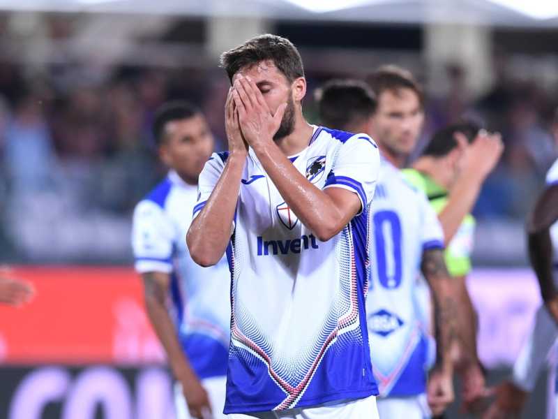 La disperazione di Bereszynski dopo la quarta sconfitta in cinque partite di campionato (foto LaPresse)