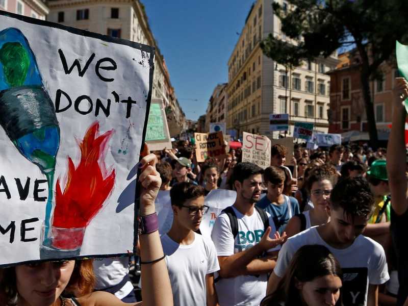 Le proteste di Roma per il Friday for Future (foto LaPresse)