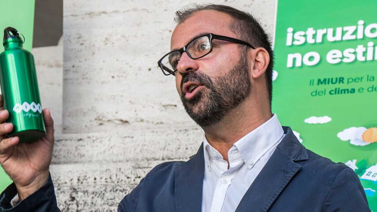 Immagine di Ministro e santone