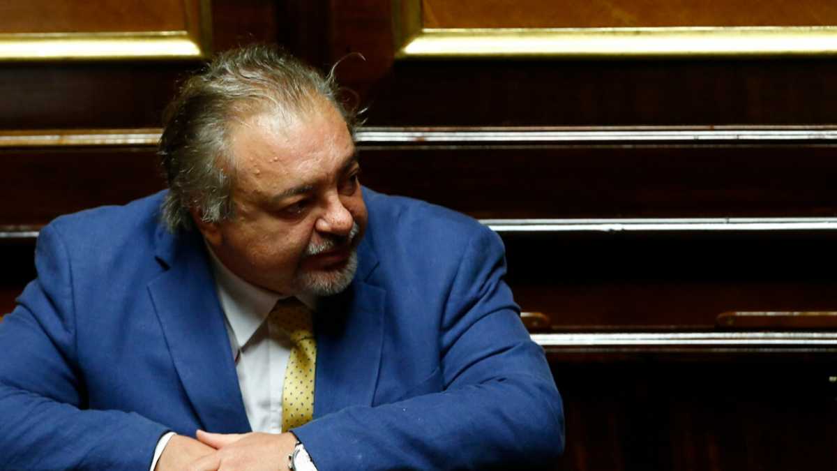 Immagine di “Conte e il Pd non s’illudano di istituzionalizzarci”, dice Giarrusso