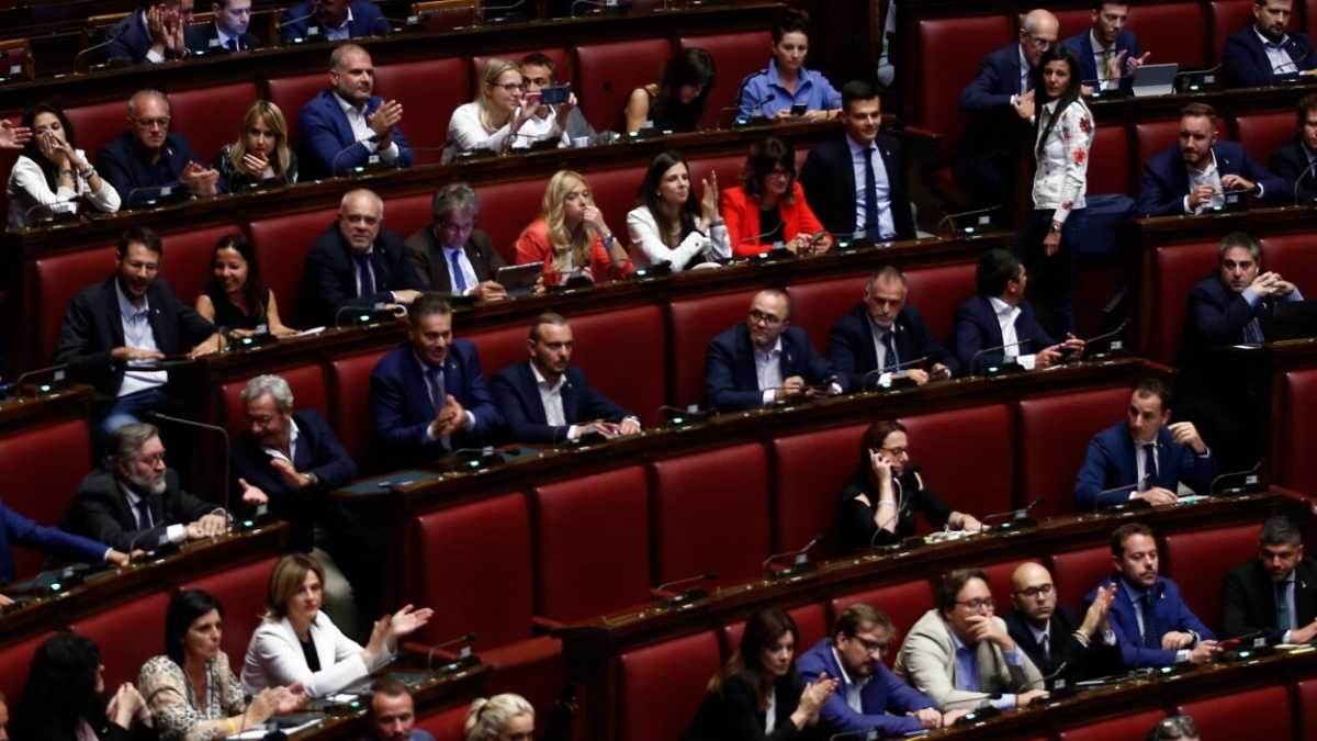 Immagine di Dopo il taglio dei parlamentari la maggioranza si impegna a fare la legge elettorale