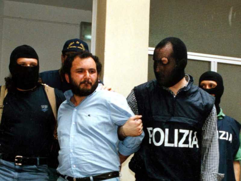 L'arresto di Giovanni Brusca nel 1996 a Palermo (foto LaPresse)