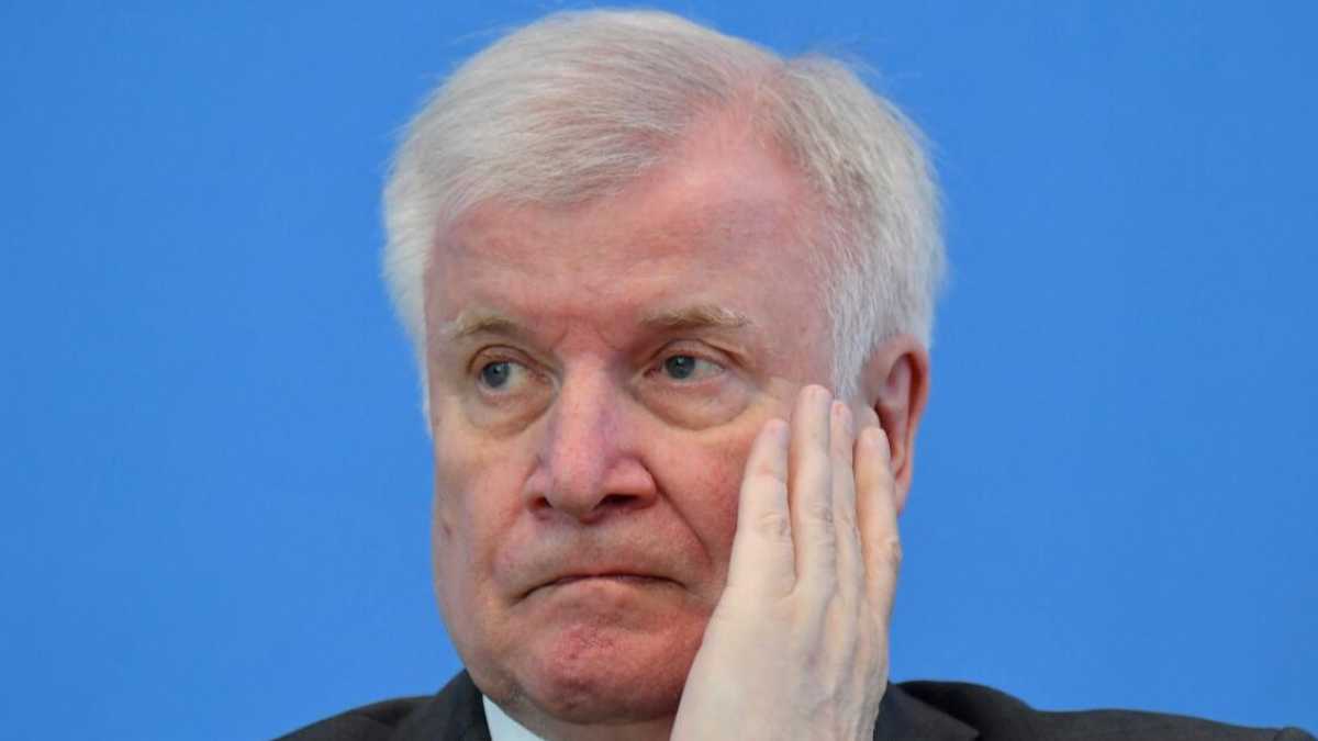 Immagine di Dettare l’agenda sui migranti