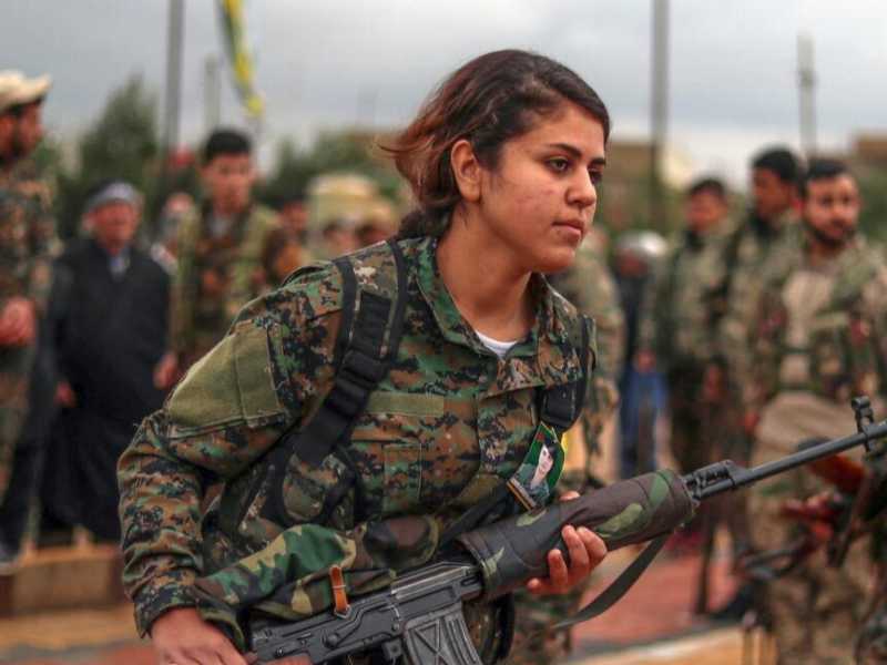 Domenica, dopo una telefonata tra Doandl Trump e il presidente turco Recep Tayyip Erdogan, gli Stati Uniti hanno annunciato il ritiro delle loro truppe dalle zone curde nel nord della Siria (foto LaPr