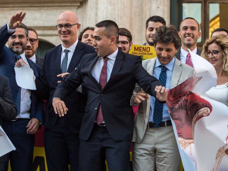 Parlamentari, demagogia e tagli: realismo e meno retorica, please