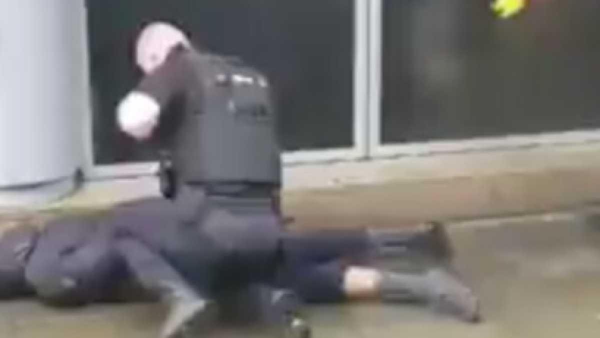 Immagine di Un uomo ha accoltellato cinque persone a Manchester