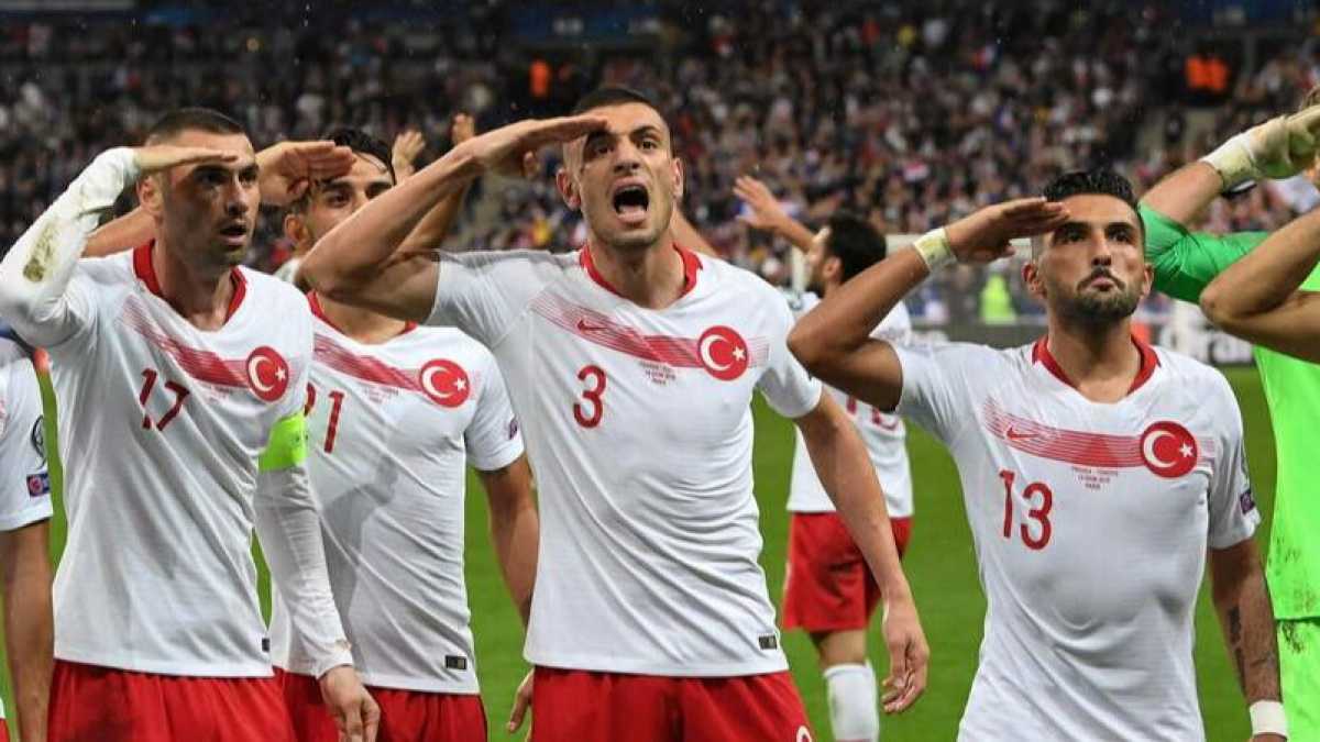 Immagine di Non fate dei calciatori i paladini anti Erdogan