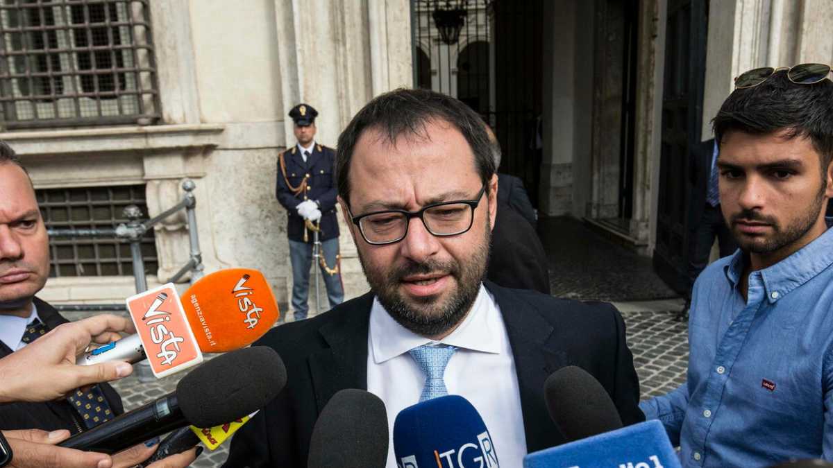 Immagine di Whirlpool chiuderà il sito di Napoli a partire da novembre