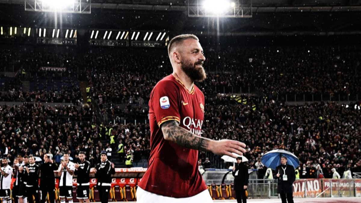 Immagine di La fuffa su De Rossi e la caccia ai cattivi tifosi