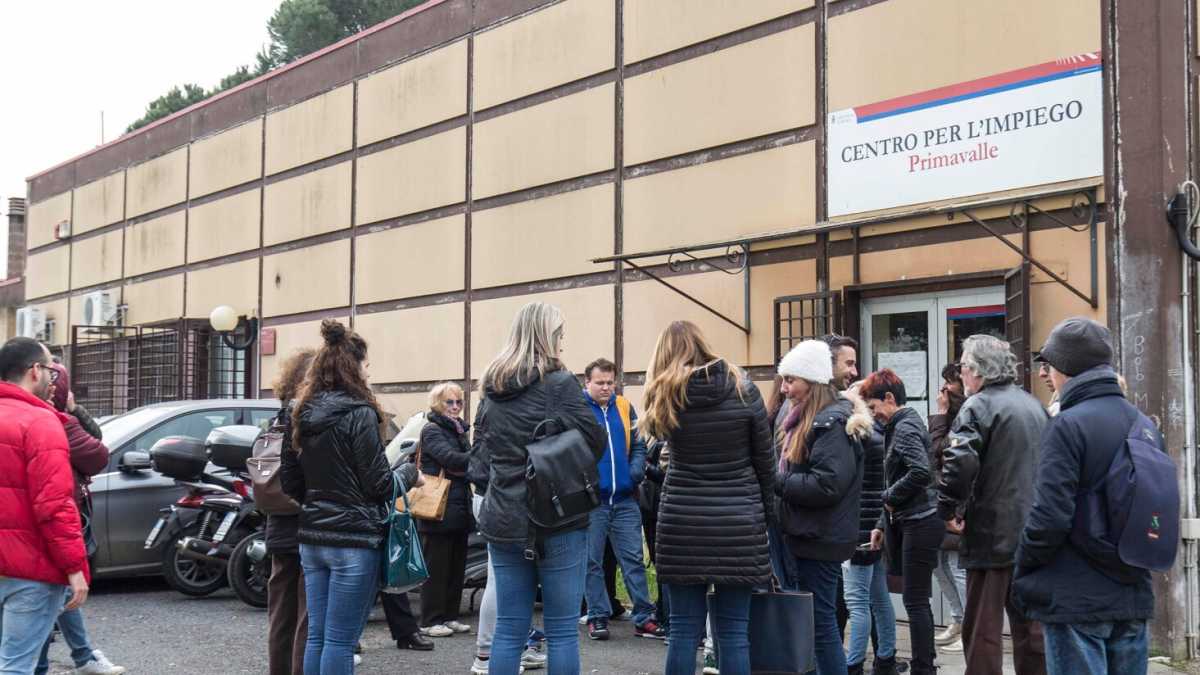 Immagine di Appunti per affrontare la grande fuga dei giovani dall’Italia