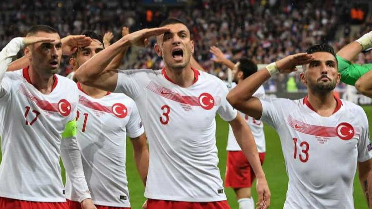Immagine di La footballpolitik no, grazie