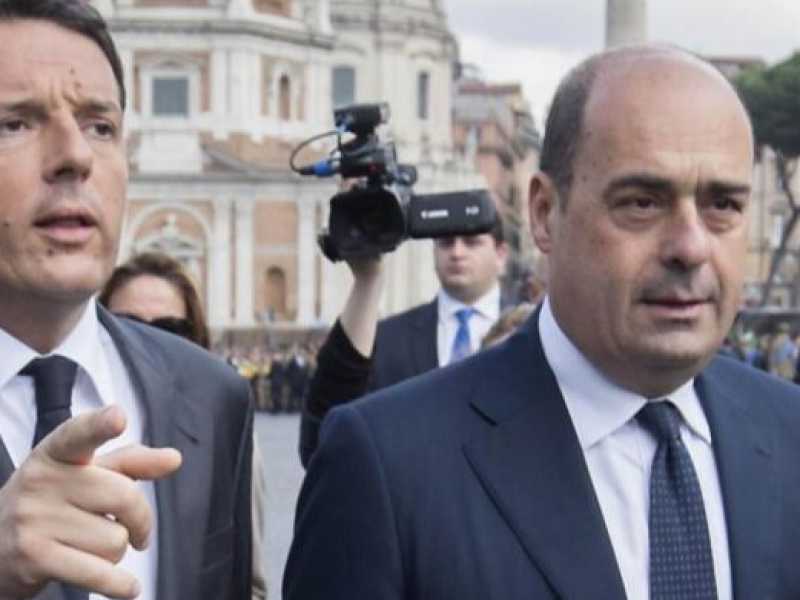 Matteo Renzi e Nicola Zingaretti (foto LaPresse)