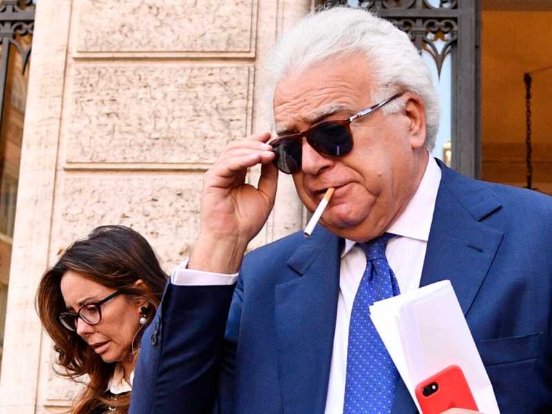 “Questo è il Nazareno bonsai!”, dice Denis Verdini