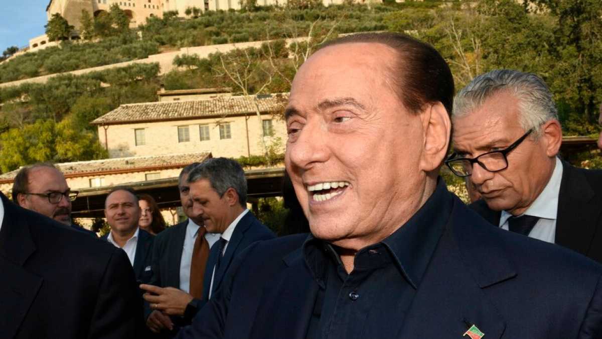 Immagine di Berlusconi sposa la linea Verdini sul “Nazareno bonsai”