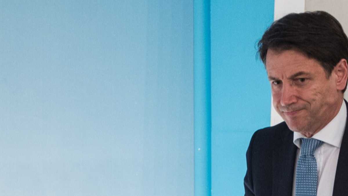 Immagine di Per non essere scortese Conte ha messo l’intelligence al servizio di Trump
