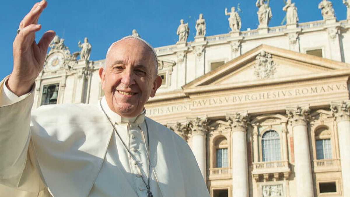Immagine di Il Papa beffardo che inguaia (parecchio) noi cristiani