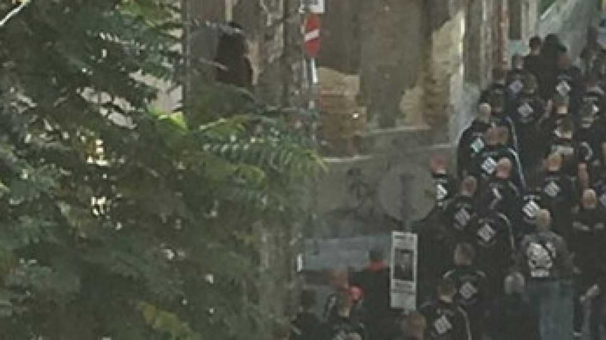 Immagine di Assalto alla sinagoga