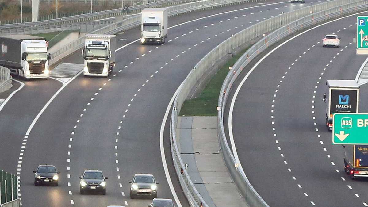 Immagine di L’autonomia autostradale corre molto meglio di quella politica