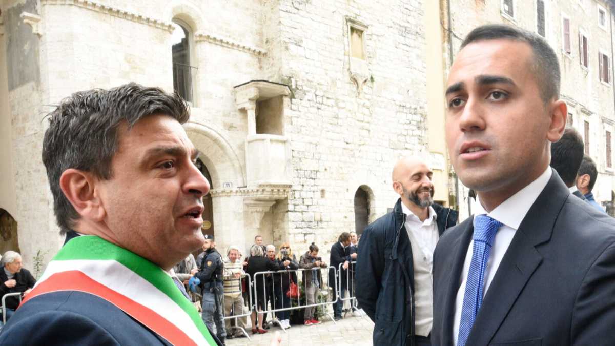 Immagine di Così l’Umbria fa esplodere l’amletismo grillino: chi siamo e dove andiamo?