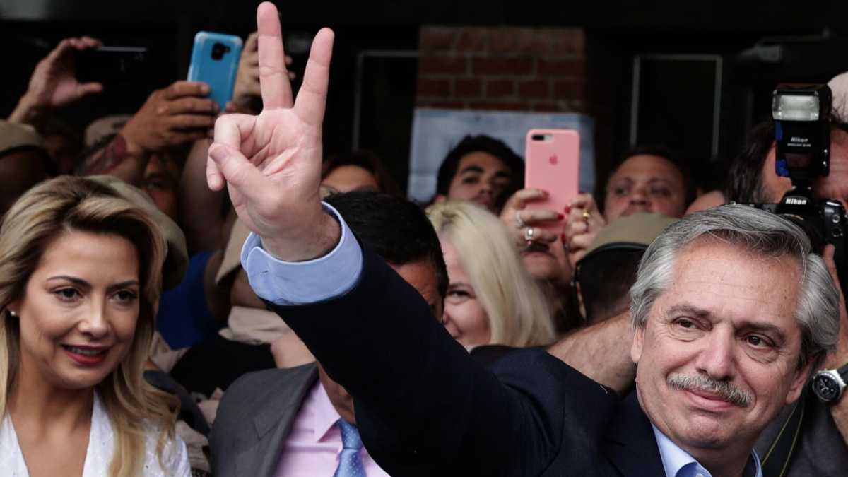 Immagine di In Argentina, Macri sconfitto da Fernández, con la regia di Cristina de Kirchner