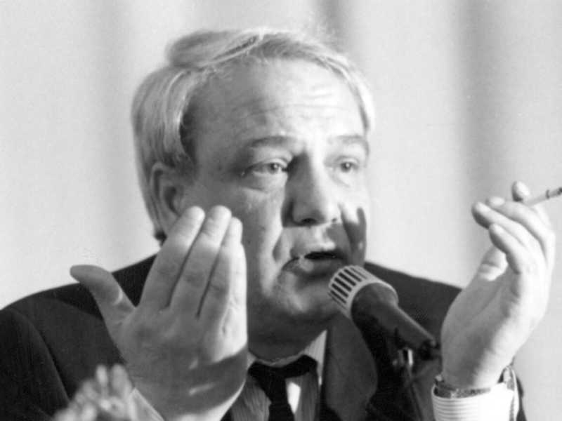 Vladimir Bukovskij in uno scatto del 1991 (foto LaPresse)