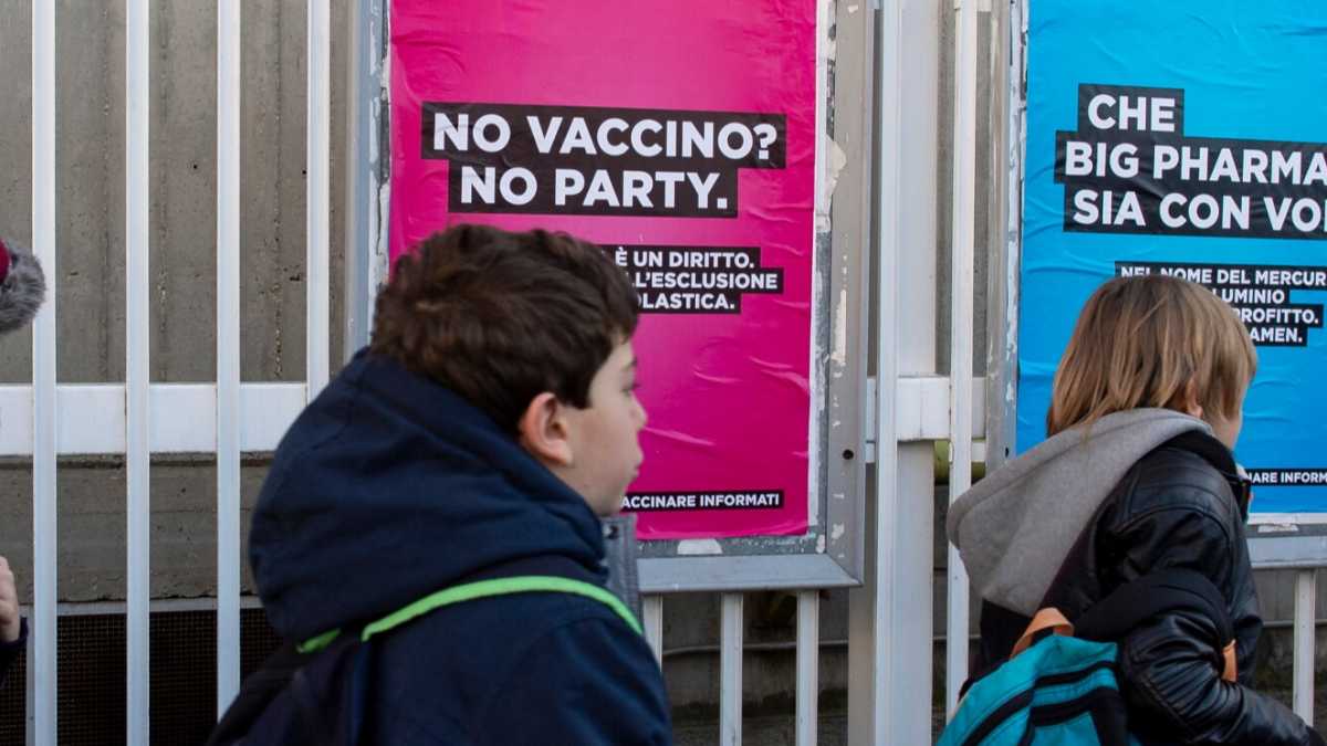 Immagine di Da domani scattano le multe per i genitori che non hanno fatto vaccinare i figli