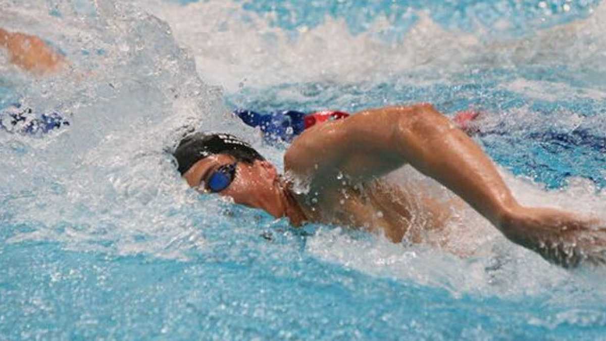 Immagine di Il nuoto è un viaggio in bicicletta. Parla Simone Barlaam