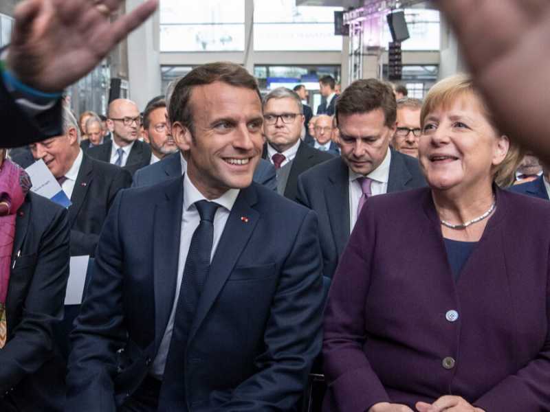 Emmanuel Macron (foto LaPresse)