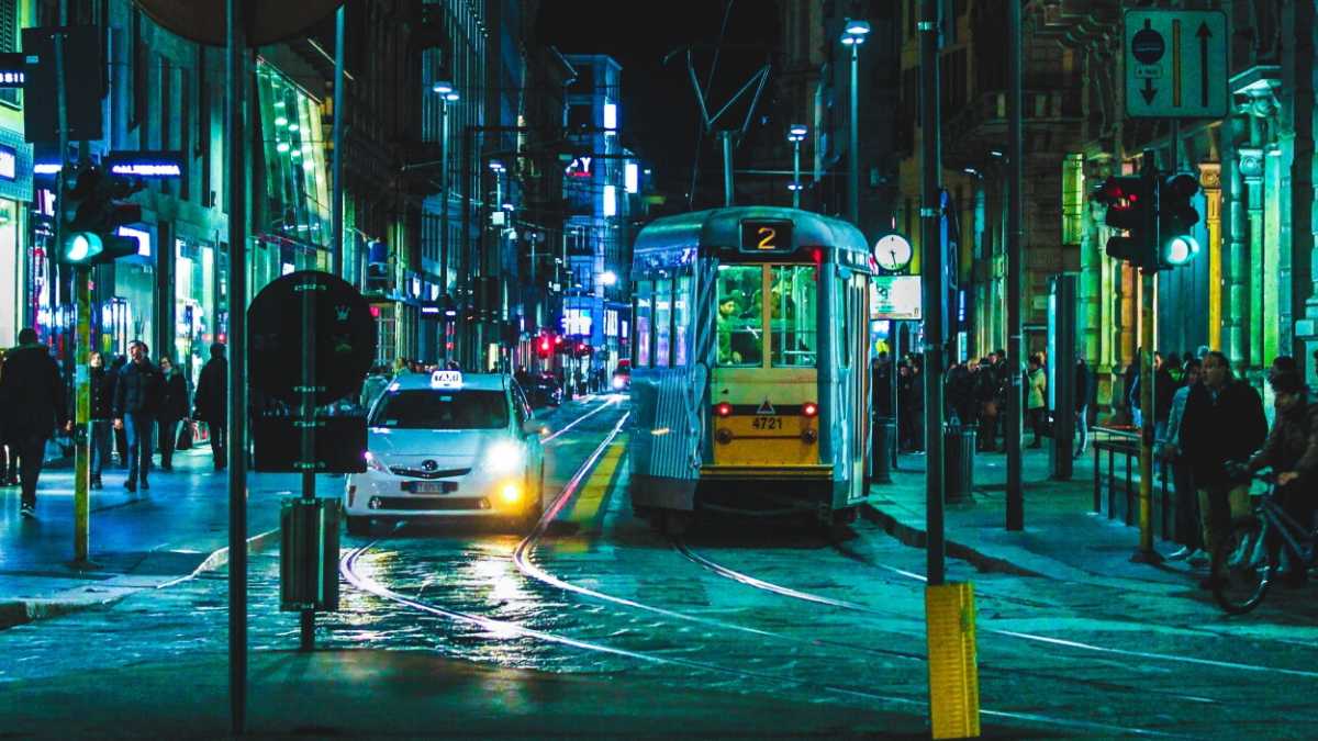 Immagine di Far viaggiare i milanesi verso il futuro. Lavoro da Atm