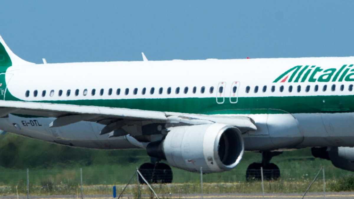 Immagine di Pd e grillini abbracciati anche contro Fiumicino