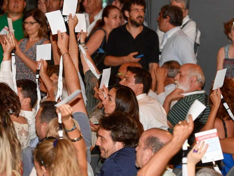Congresso del Pd romano (foto LaPresse)