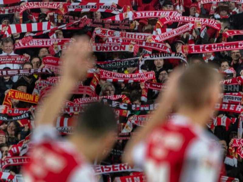Tifosi della Union Berlin (foto LaPresse)