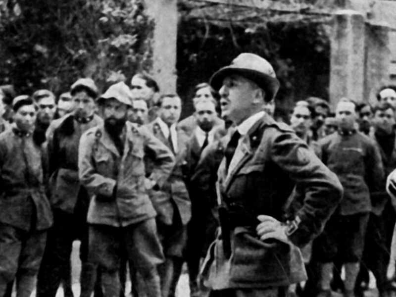 Gabriele D'Annunzio a Fiume (foto LaPresse)