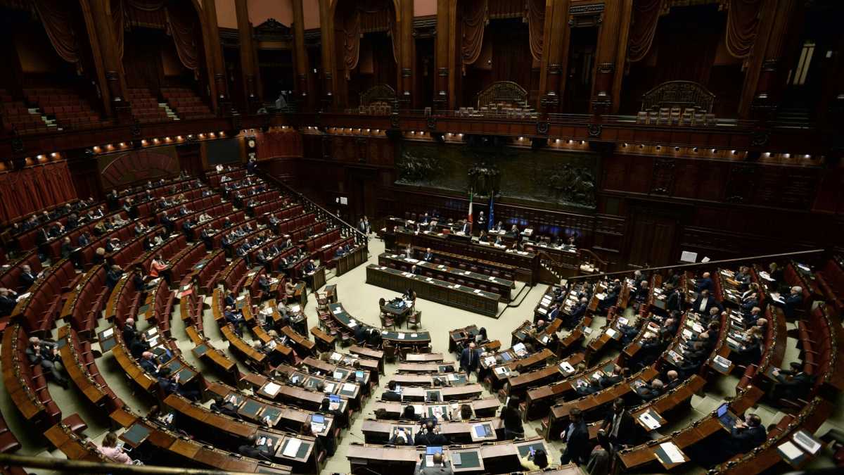 Immagine di Il gioco dell'oca grillino prosegue. Il nuovo candidato capogruppo è Ricciardi