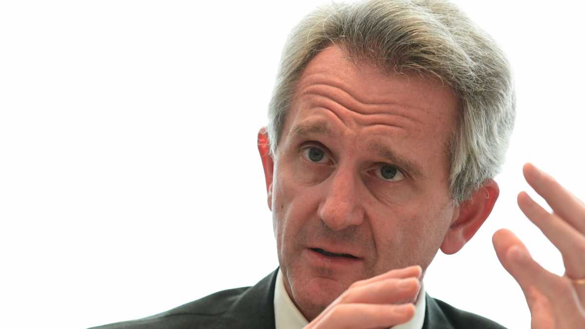 Immagine di A Mediobanca si sente l’effetto Del Vecchio, Nagel fa l’equilibrista