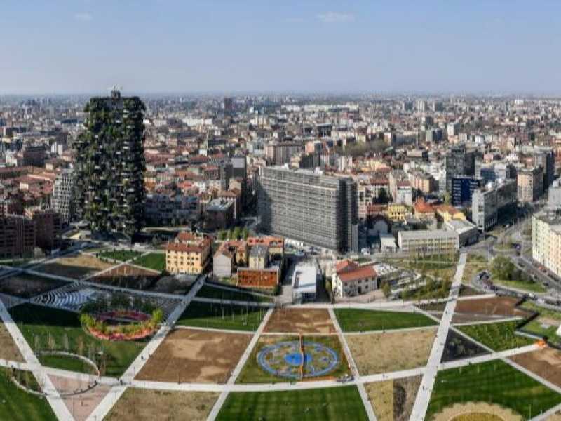 La zona di Porta Nuova a Milano (foto LaPresse)
