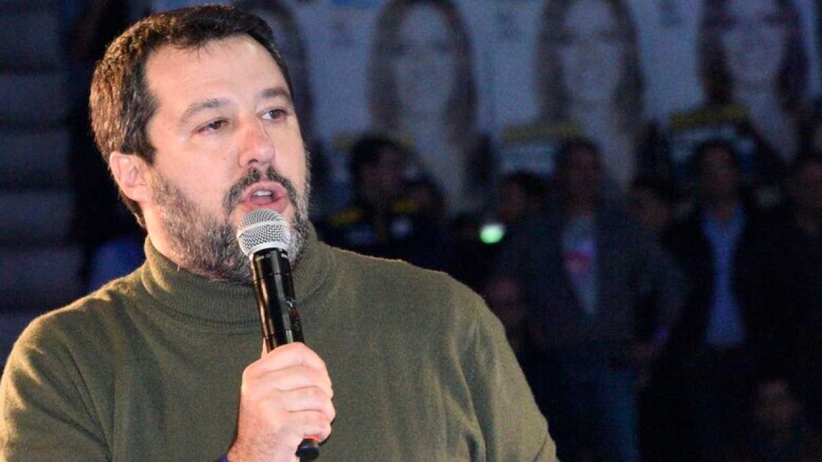 Immagine di Salvini fa il filo a Bologna stanca di rosso