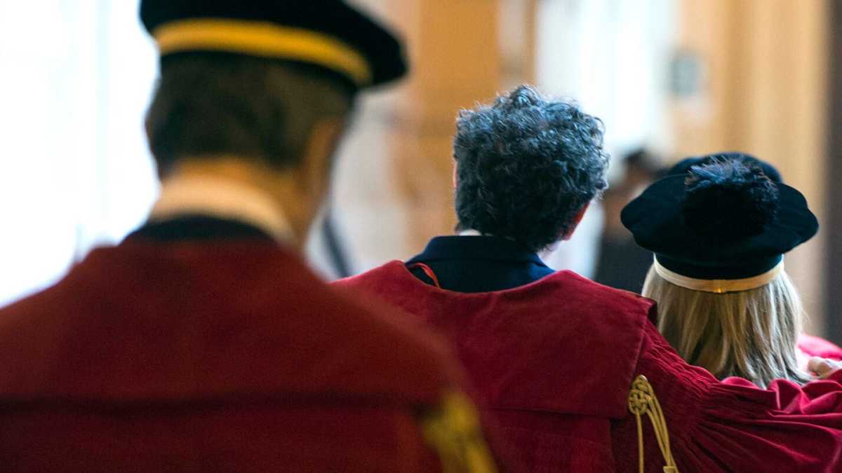 Immagine di La selezione “all’italiana” dei magistrati: fanno un concorso e non li assumono