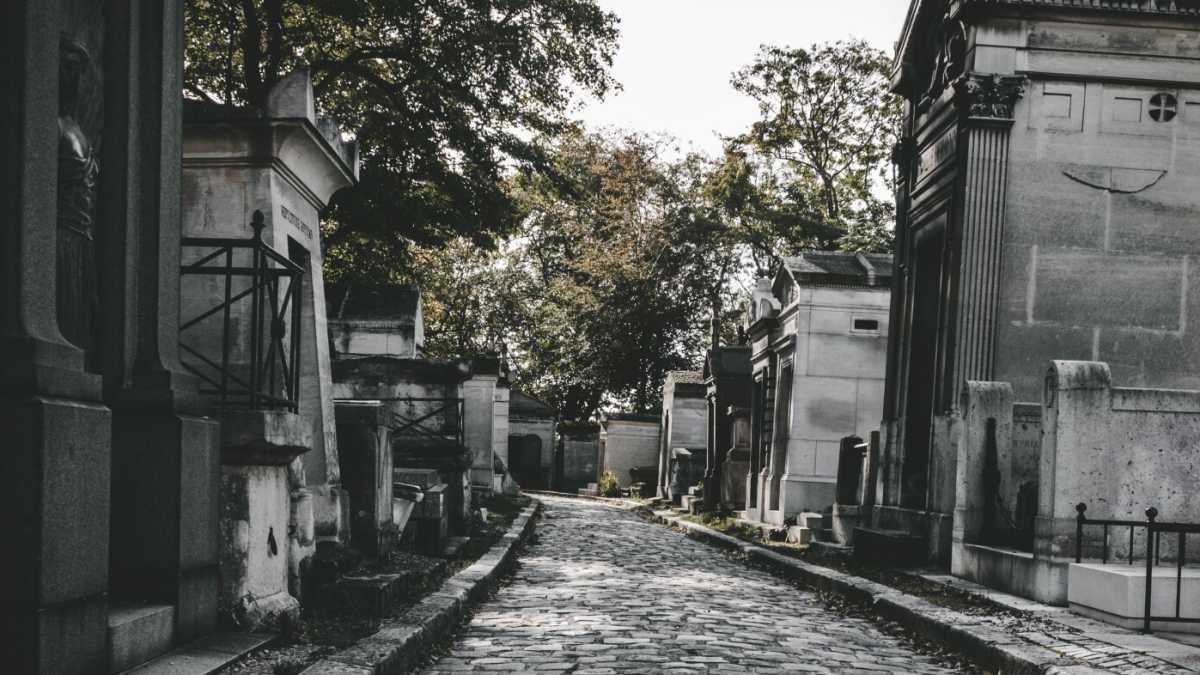 Immagine di Un consiglio agli ansiosi e ai depressi: visitate i cimiteri