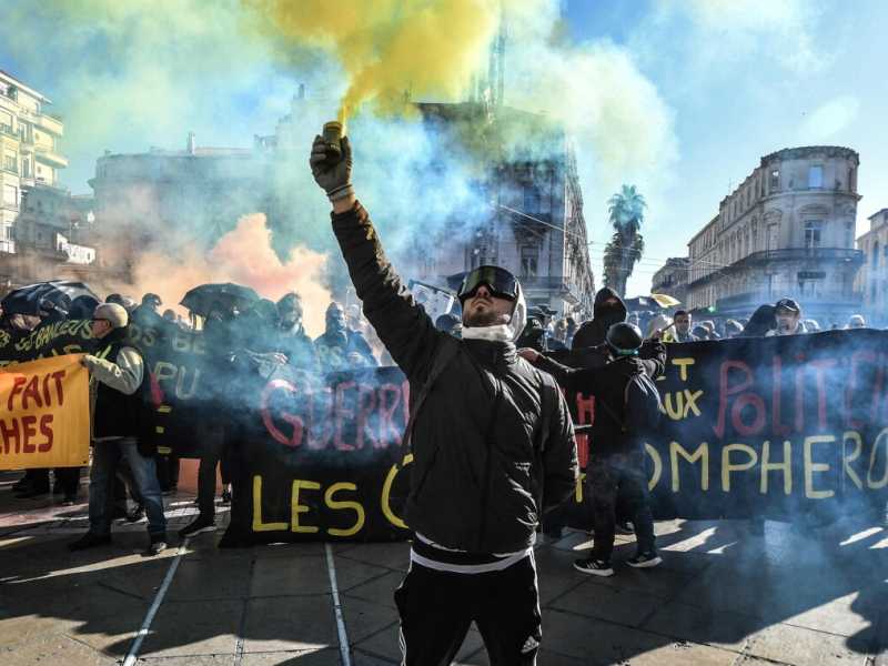 Una manifestazione dei Gilets Juane a Montpellier dello scorso 9 novembre (foto LaPresse)