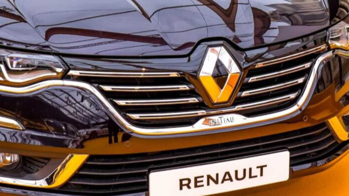 Immagine di Non più enarchisti. Perché Macron cerca un Marchionne per Renault