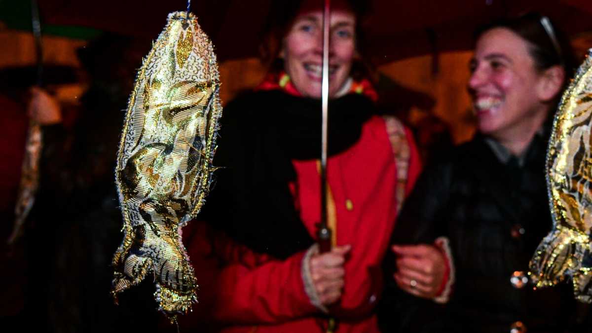 Immagine di La coloratissima guerra subacquea della politica italiana