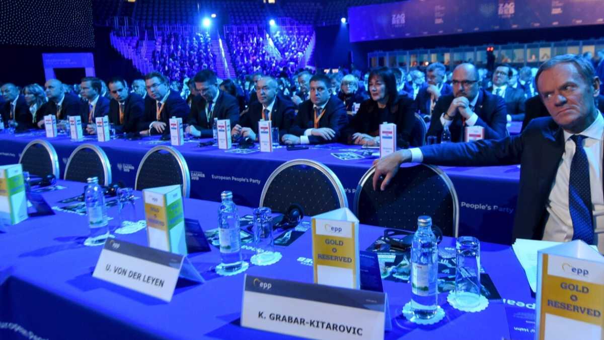 Immagine di Destre europee, occhi negli occhi