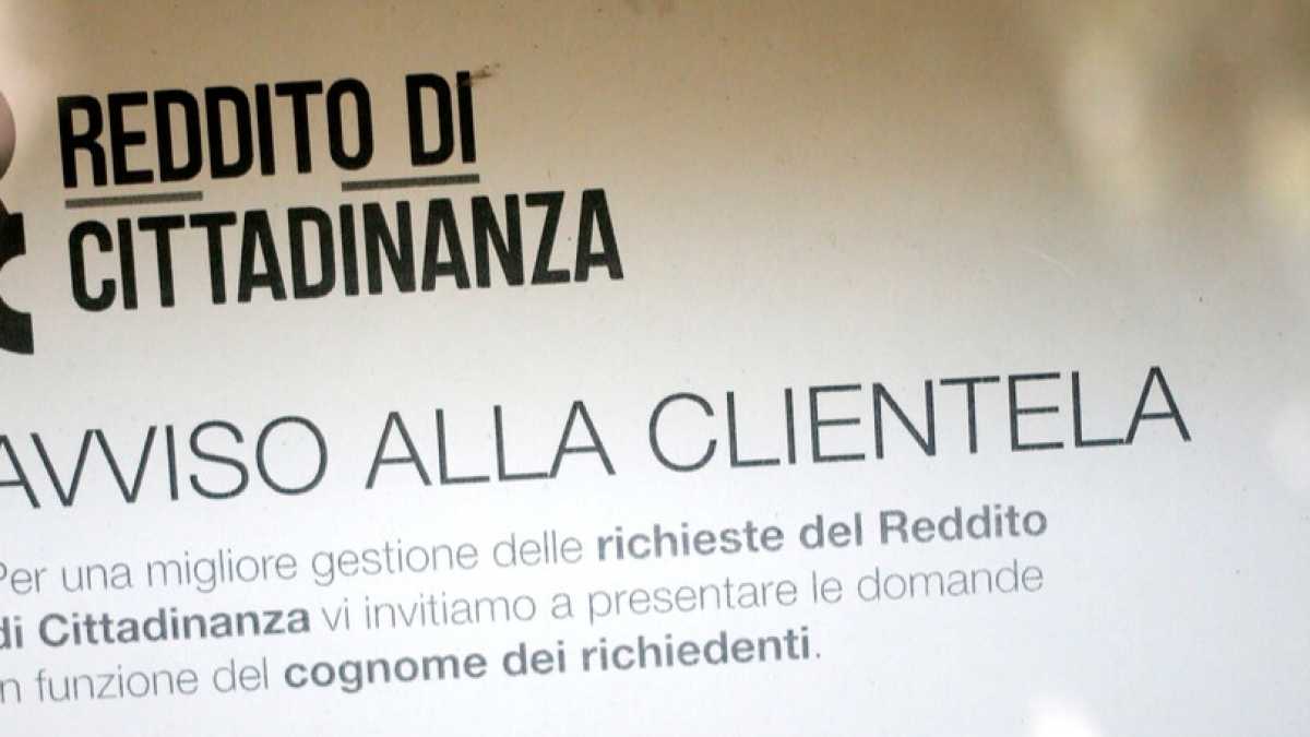 Immagine di Il crimine paga. E incassa il reddito di cittadinanza