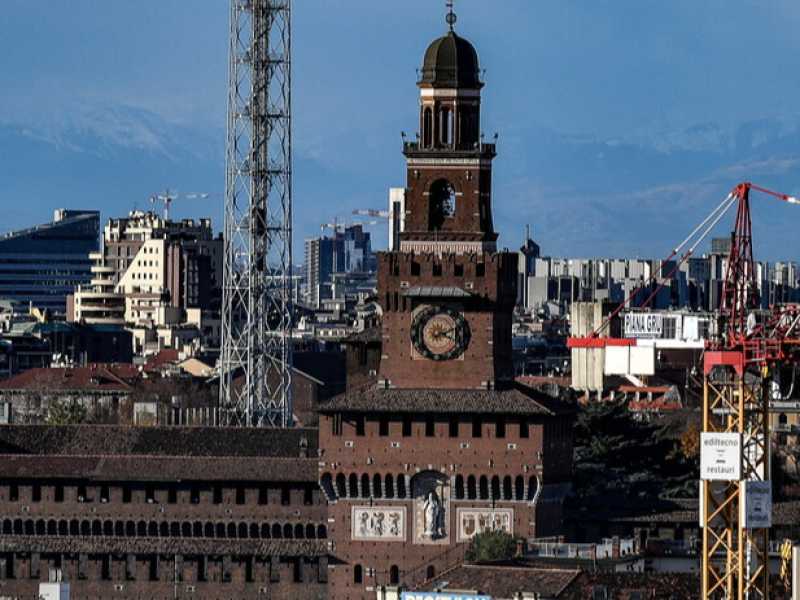 Il Castello Sforzesco (foto LaPresse)