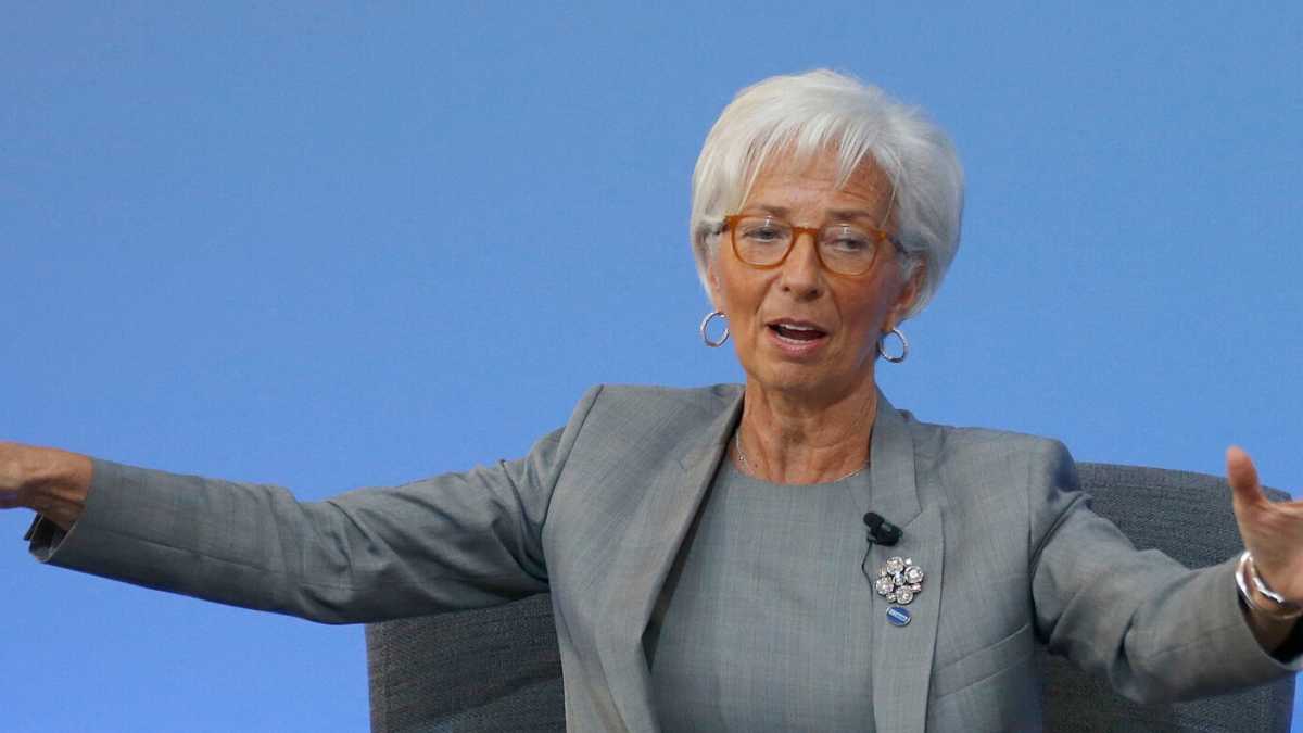 Immagine di L'appello di Lagarde agli stati: servono più investimenti pubblici comuni
