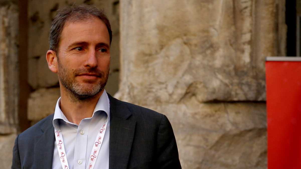 Immagine di L’azienda aggredita dal M5s (perché renziana) diventa sponsor di Casaleggio