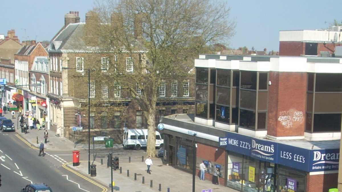 Immagine di Dove batte il cuore di Finchley? Chi vince qui, vince le elezioni inglesi