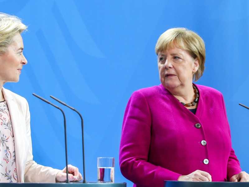 Angela Merkel e Ursula von der Leyen (foto LaPresse)